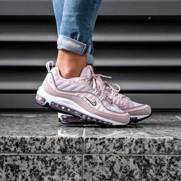 Women’s Nike Air Max 98 'Barely Rose' Shoes Sz 9.5